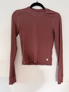 Women's VUORI Long-Sleeve Ribbed Crewneck Top - Dusty Rose